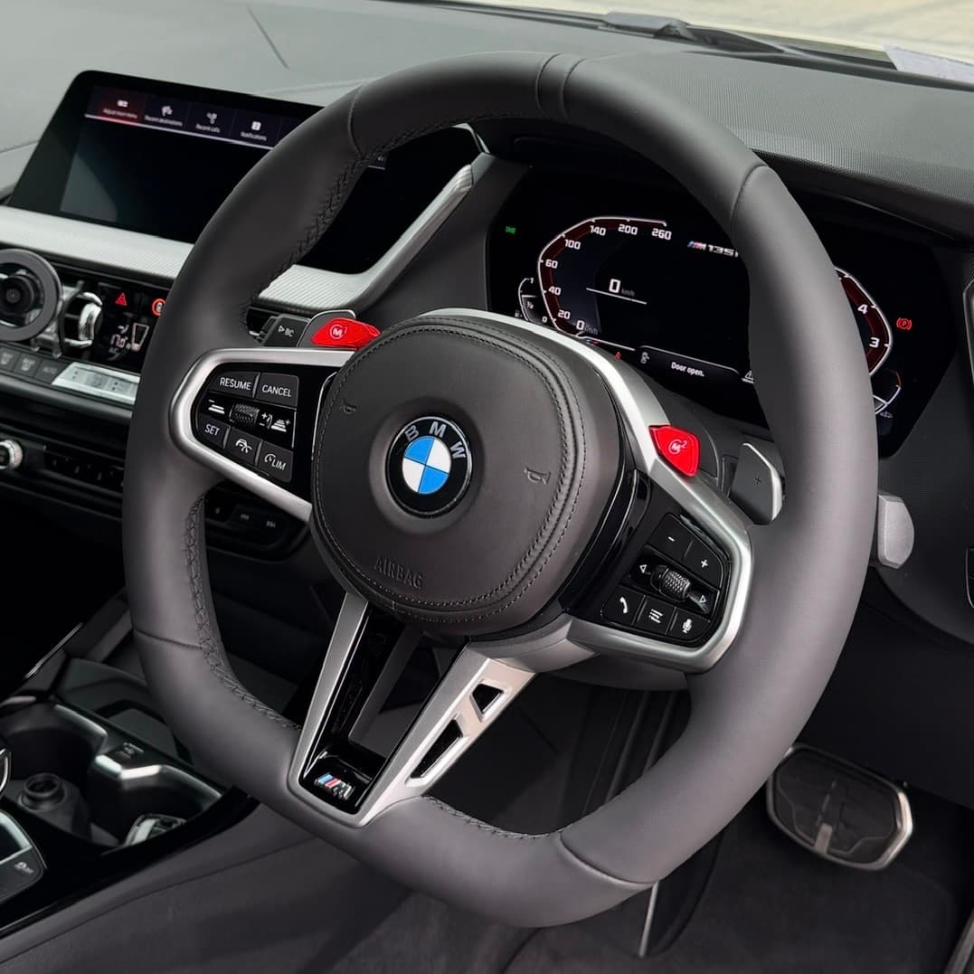 BMW Original CS Steering [Silver Trim] — view 6