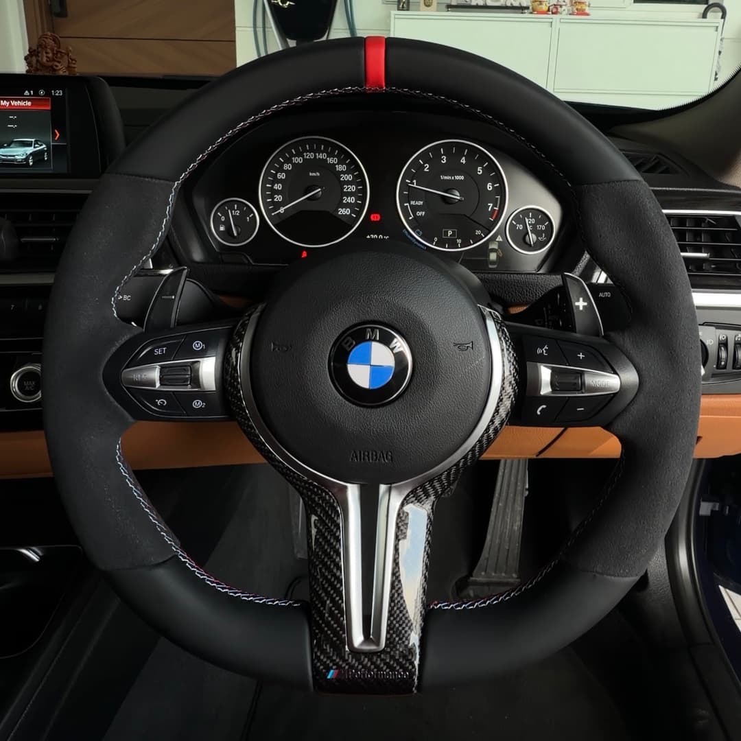 BMW M Performance Alcantara Steering — view 1